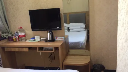 Yanchang Tianfu Hotel Отели рядом с достопримечательностью «Народное правительство округа»