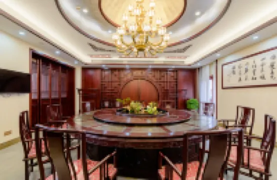 Kaiyuan Manju Zhen’xuan Ningbo Huayuan Lishe