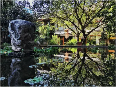 the Dali Commune Hotel a Caicun Scenic Spot