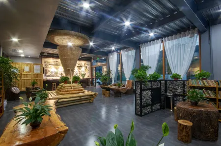 Xingyue Space Folk Hotel Отели в г. Люба