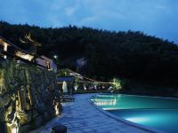 桐庐莪山秘境山乡生活酒店 - 室外游泳池