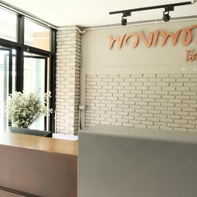 Puangpech Hotel Hotels near Wang Nuea Walking Street