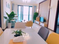 海岛玖月公寓(海口5号店) - 度假三室一厅套房