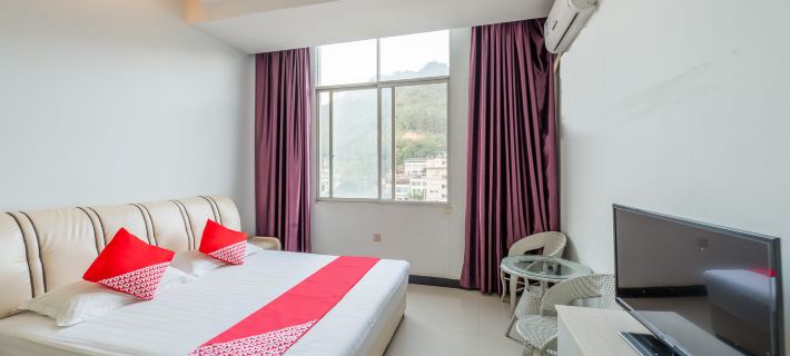 Yajing Theme Hotel Hotele w: Powiat Malipo