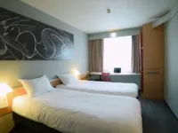 Ibis Hamburg Alsterring Hotels near Hammer Park