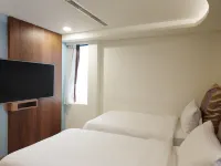 Good hotel Các khách sạn gần Đại học quốc gia Cao Hùng (NKNU) - Cơ sở Hòa Bình