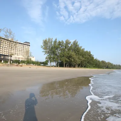 Amerald Resort Hotel Desaru Hotels near Kota Tinggi