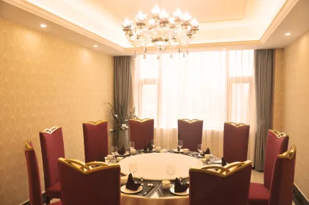 Vienna Hotel (Xixia) Отели в г. Сися