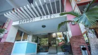 Ekonumi Rooms at Moonwalk Paranaque