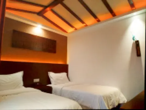 Oriental Hotel (Jiaochangwei) Các khách sạn gần Dongshan Temple Stone Memorial Archway