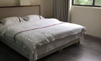 Huaiyuan Yulongwan Business Hotel