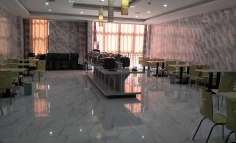 Dawu Qunxin Business Hotel