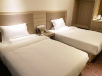 佛山新世界国际酒店公寓 - 江景雅汇双床房