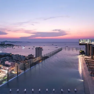 LLX Apartments at the Base Condo Отели рядом с достопримечательностью «Спортзал Тониз»