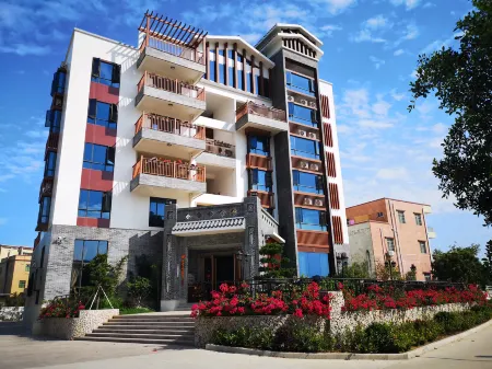 Waterfront Elysees Resort Отели рядом с достопримечательностью «Weijiaowan»