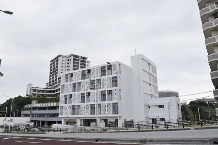 Arce Ryukyu Harbor Stay Отели рядом с достопримечательностью «Urasoe Dai Park»