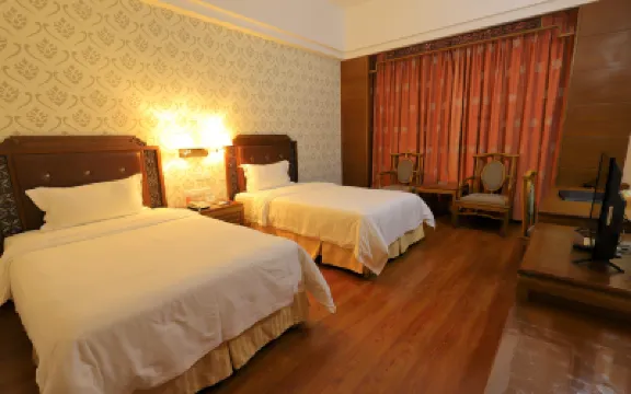 Jixiang Tiankeshe Hotel Hoteles cerca de Meizhou Ye Jianying Memorial