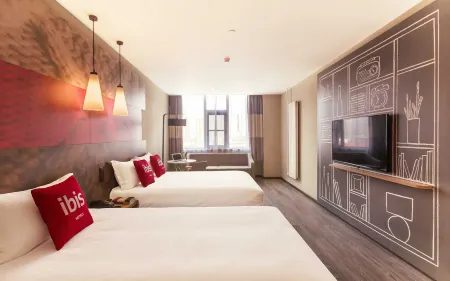 Ibis Hotel (Guangzhou pazhou Convention and Exhibition Center Haizhu Wetland Park)