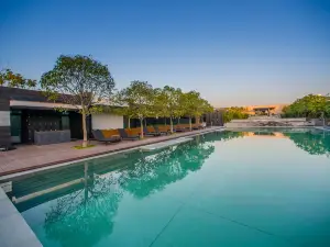 Bay Breeze Resort