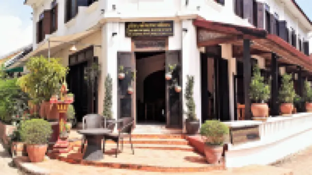 Saynamkhan River View Hotels near Luang Prabang Night Market