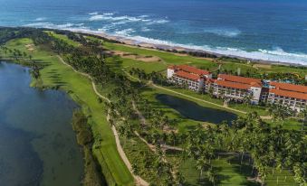 Shangri-La's Hambantota Golf Resort and Spa, Sri Lanka