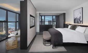 Nicesoe H·HOTEL (Chengdu Taikoo Li Jiuyan Bridge)