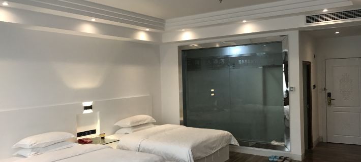 Xinglong Hotel, Suixi Hotels in Cenxi