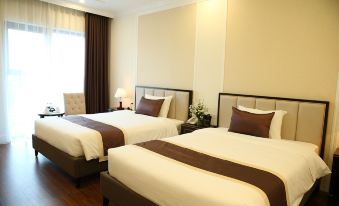 Adonis Hotel