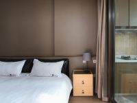 和璞设计师酒店公寓(南京奥体店) - 特惠和璞精致大床房