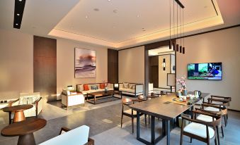 Yunshang Four Seasons Shangpin Hotel (Kunming Hi-tech Zone Haiyuan Fortune Center)