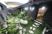 Pengmei Hotel (Wuxi Yixing Longbeishan Forest Park1287207)