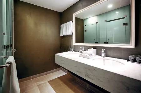 Mercure Danang French Village Bana Hills