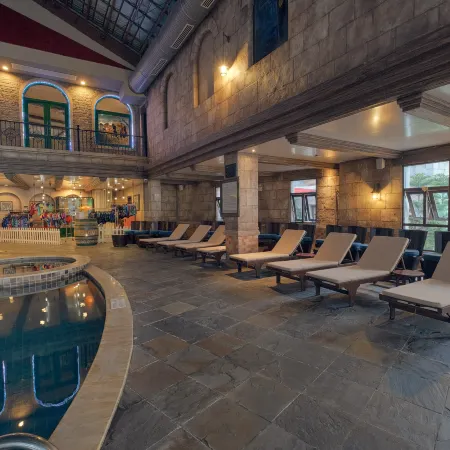 Mercure Danang French Village Bana Hills