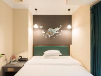 广州汇银时尚酒店 - 豪华主题大床房