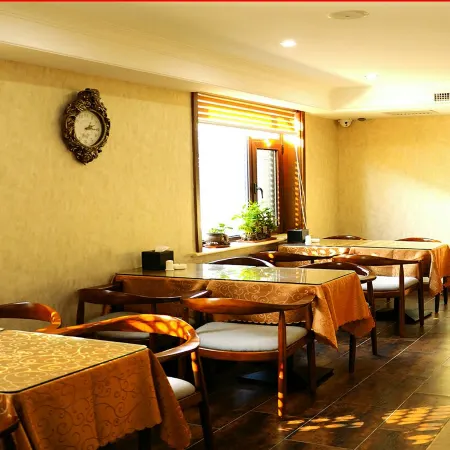 Huayi Select Hotel (Jianchang Central Market)