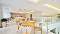 Jingyue Hotel (Zhuozhou East Station) - 주차장