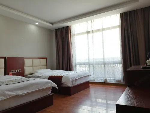 โรงแรมจีลอง เฟยเทียน - ที่มีที่จอดรถ
