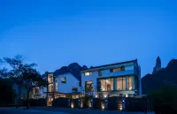 He Su Resorts Hôtels à proximité de : Celestial Residence