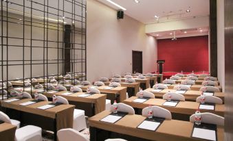 Oriental Ginza International Hotel (Zhong Street Dadong District)