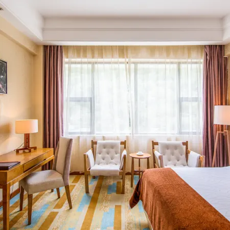 Days Hotel & Suites by Yangjiang