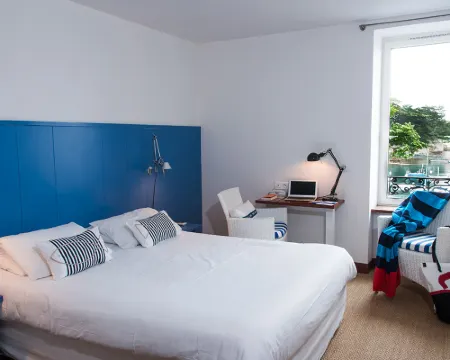 Hotel du Bac Hotels in Combrit
