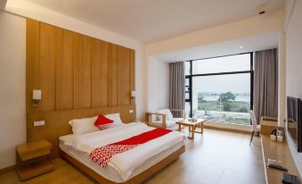 Wind Blowing Leisure Accommodation