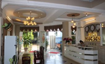 Ngoc Son Hotel