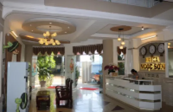 Ngoc Son Hotel
