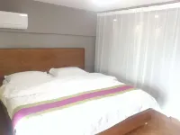 Cloud loft apartment (longyuanhu store, Jiaozuo)