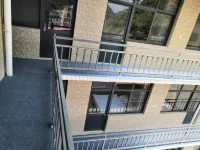 駝樑凇山靜居