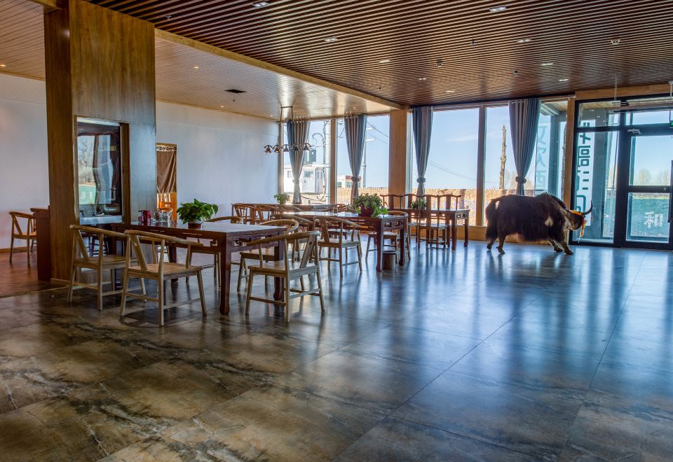 레이크 뷰 스위트 바이 무게