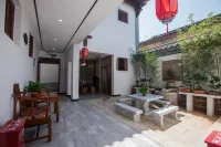 Yunmo Chinese Inn (Jianshui Ancient Town Zhu Family Garden)