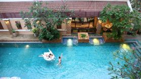 Aiyaree Place Hotel
