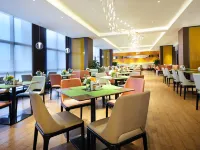 Hampton by Hilton Nanchang Tengwang Tower - Balkoner